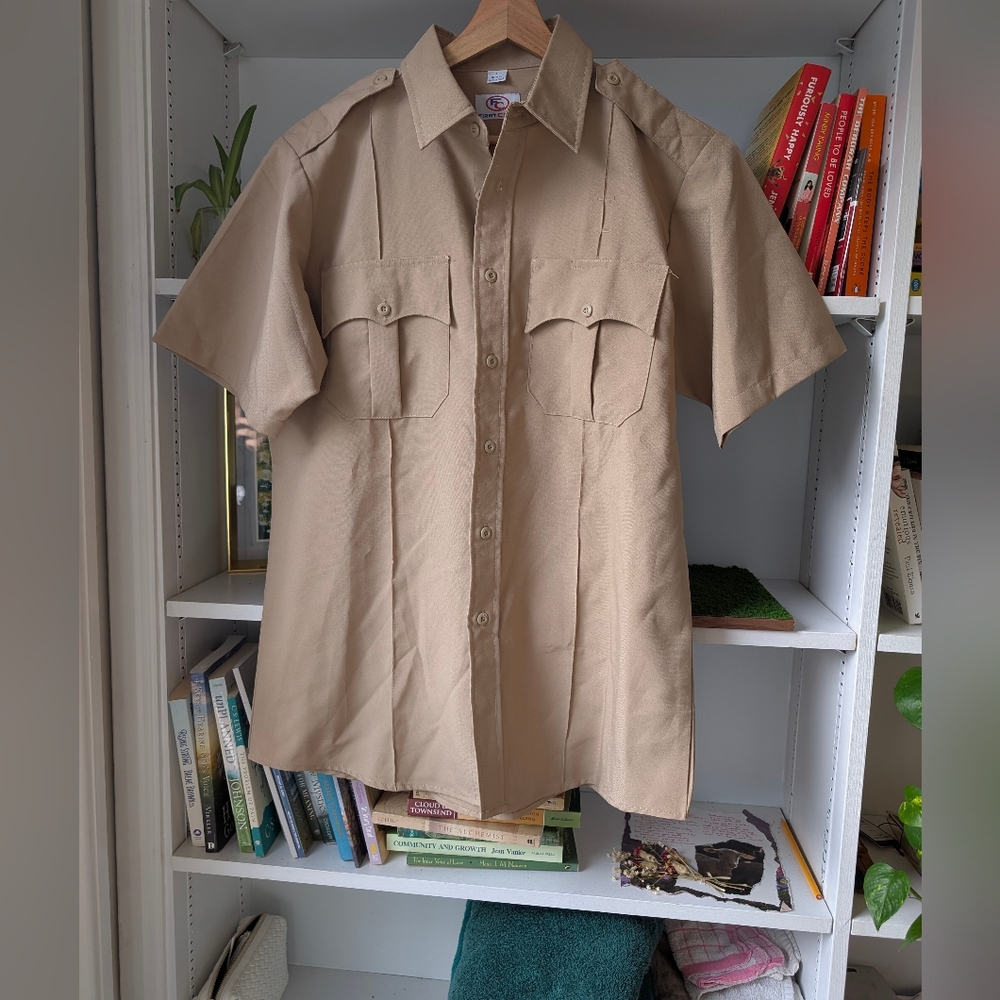 First Class Men's Short Sleeve Uniform  Shirt Tan Size Large